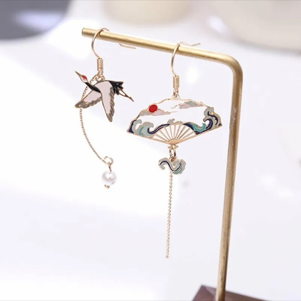 Japanese Gold Bird Fan Dangle Earrings